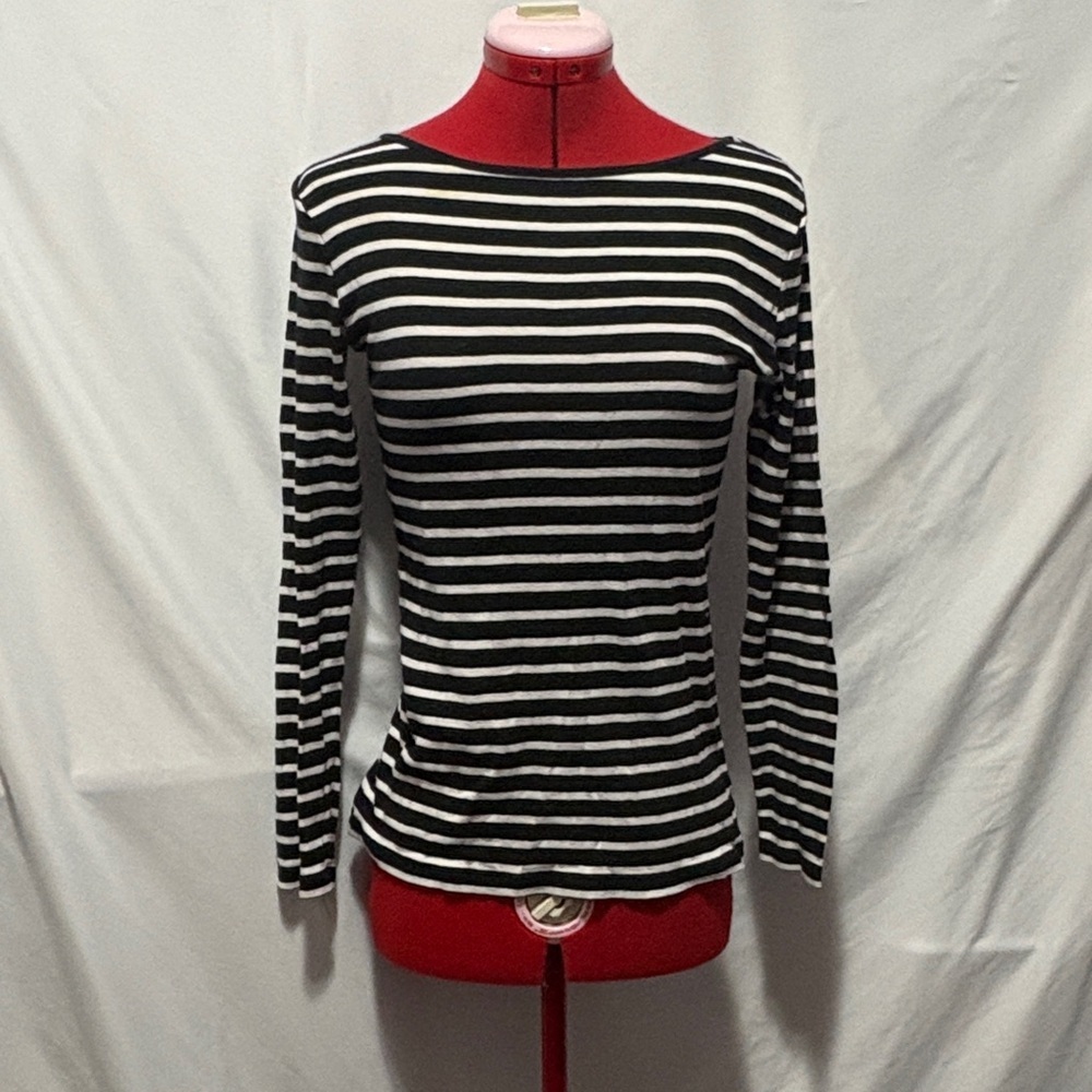 Black and White Striped Women's Top MM174